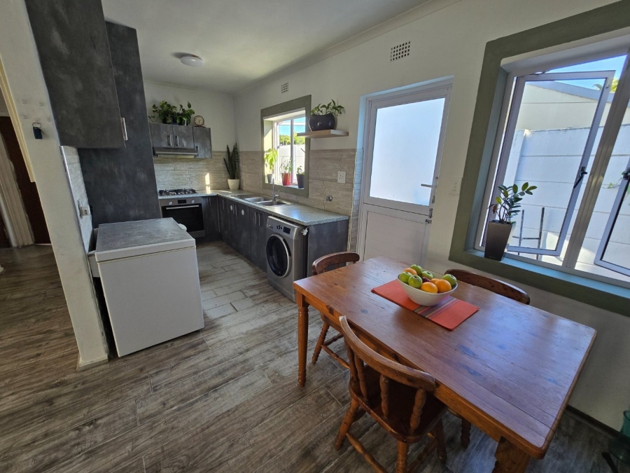 3 Bedroom Property for Sale in Kenwyn Western Cape